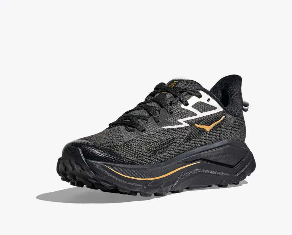 Hoka Challenger 8