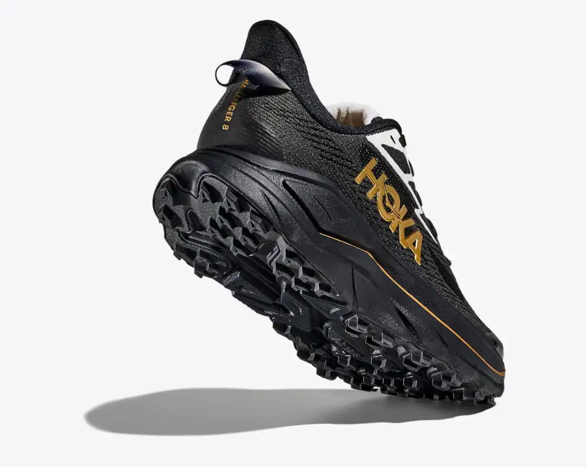 Hoka Challenger 8